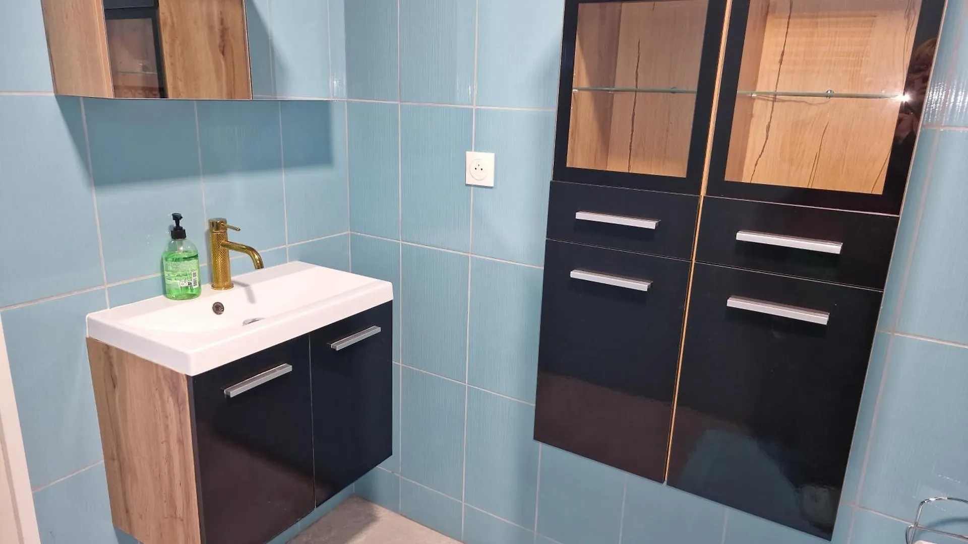 Apartment Ravissant Appartement Saint-Raphael Piscine