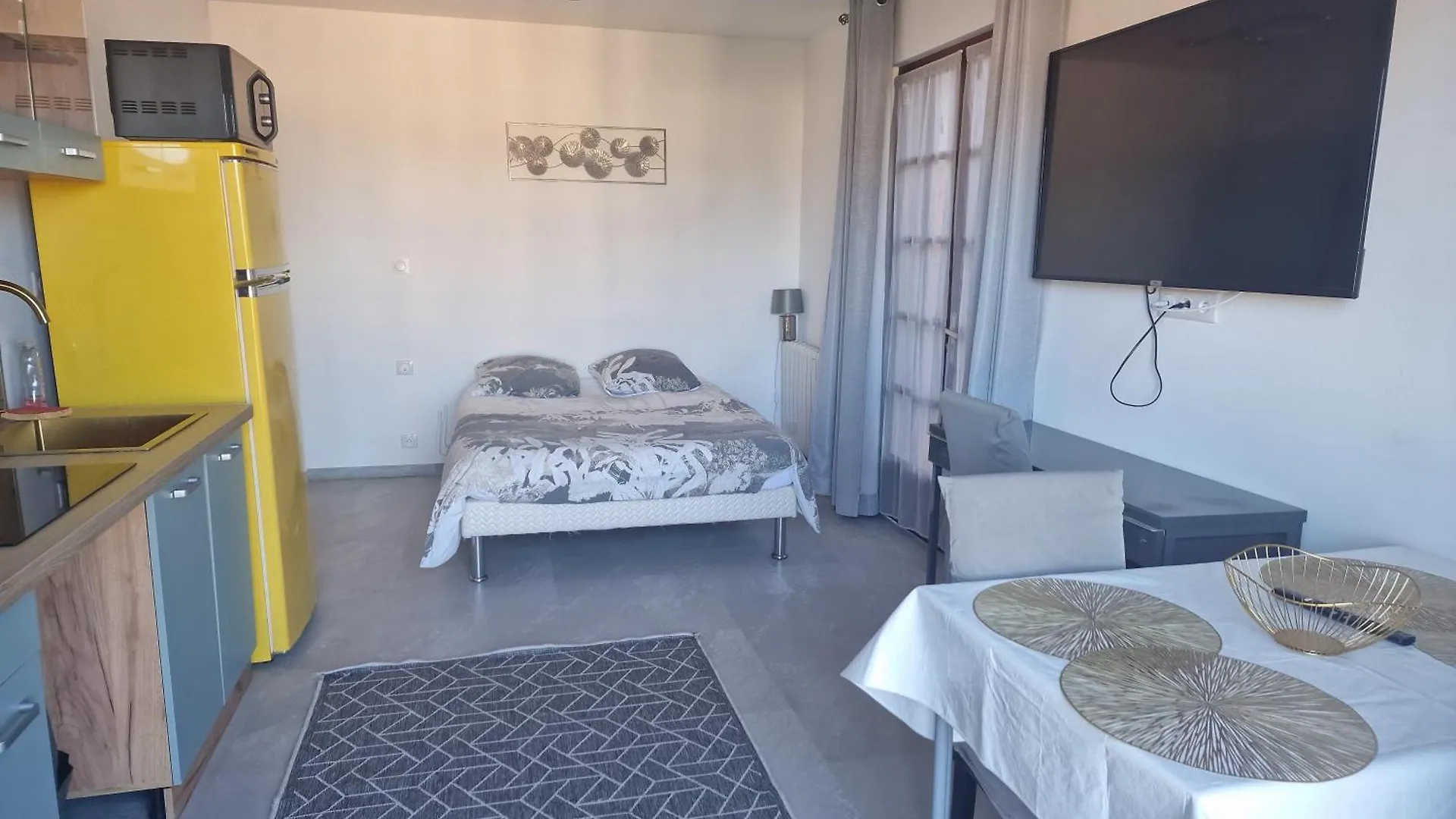 Ravissant Appartement Centre Saint-Raphael Piscine